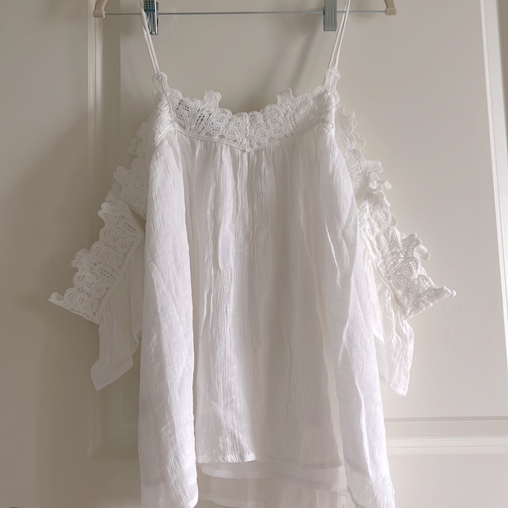 Boho-style Off-Shoulder Lace Blouse